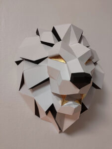 Papercraft lion